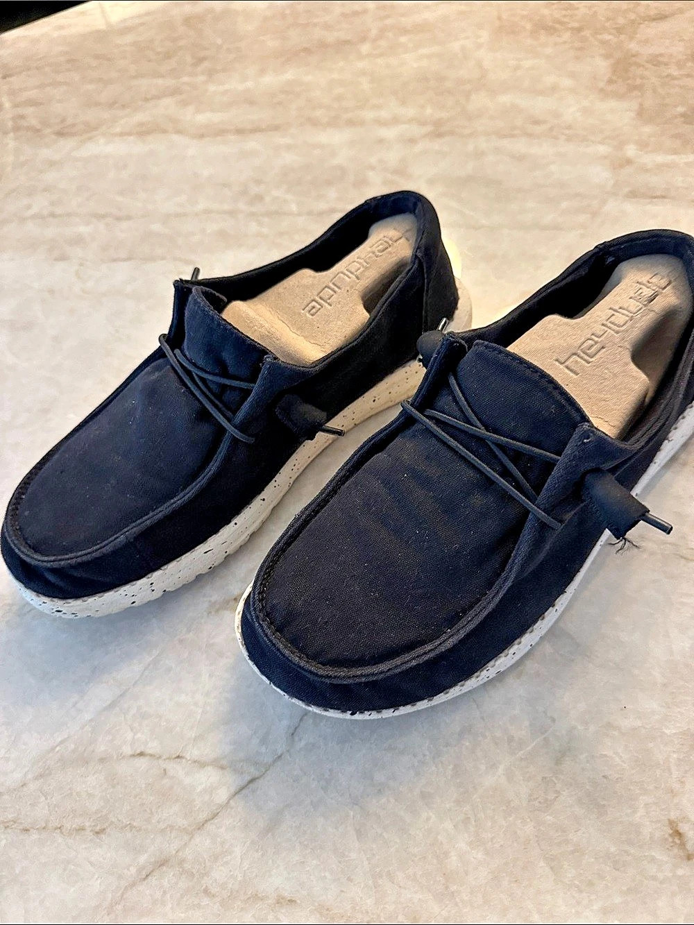 hey dude Wendy Stretch Canvas Black & White US 7 Sneakers